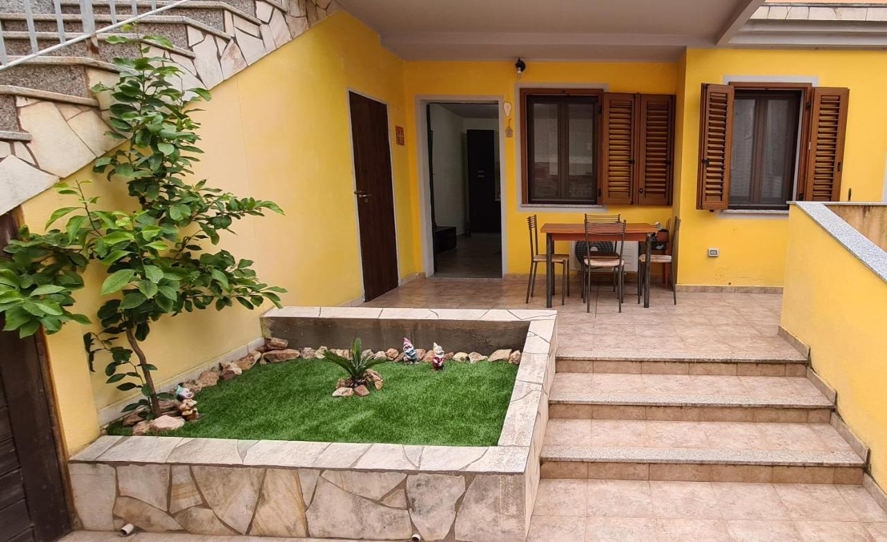 Villa Casa Lory SantʼAntìoco Exterior foto